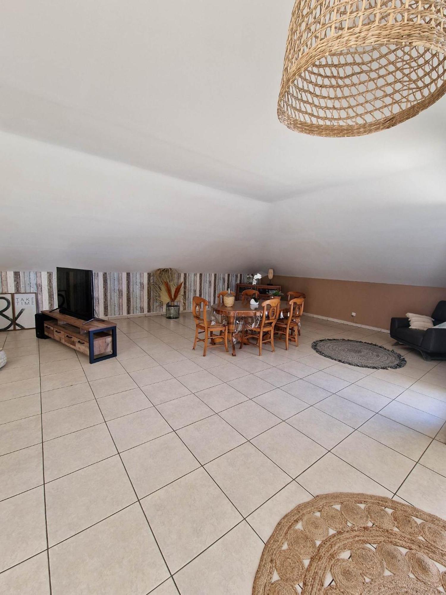 Appartement Villa Sur Le Toit, Vue Mer Сен-Жиль-ле-Бэн Экстерьер фото